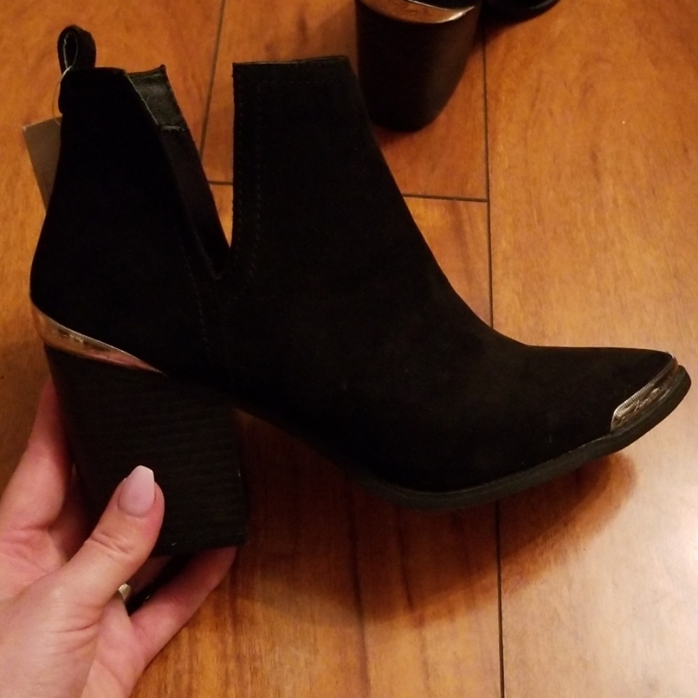 Black Mossimo Cutout Boots with tags